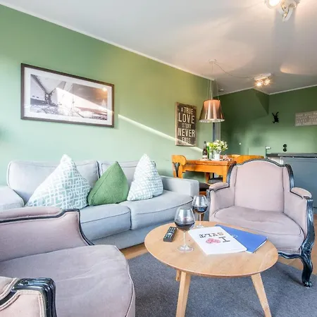 Maybach Whg 4 Gruener Wim * Westerland